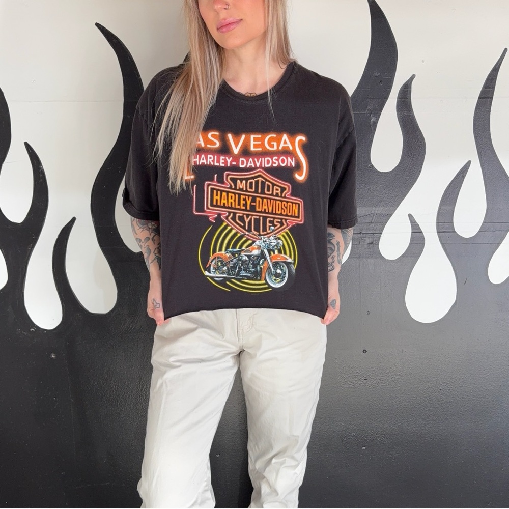 Harley-Davidson Gray Tee with Las Vegas Graphic